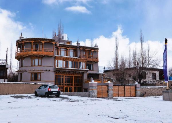 Dakpa House, Book Hotel Leh 
