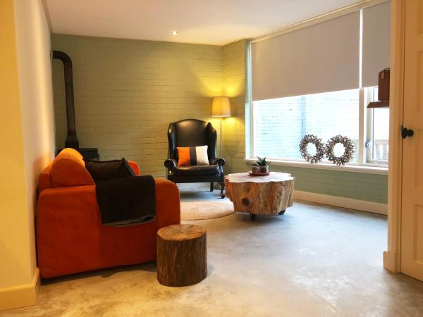 The Old Garage, Book Hotel Hoteller i Noord-Brabant med pool, Swimmingpool