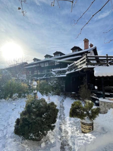 Chalet Mila - Total Chalets - Fully Catered, Book Chalet Blagoevgrad hoteller med pool, Swimmingpool