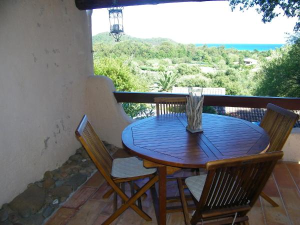 Mini Villa St-Lucie Porto-Vecchio vue mer 5mnplage, Book Feriehus Korsika SPA hoteller, SPA