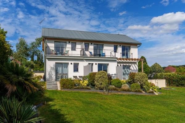 La Villa Perchée calme, sauna, parking privé, Book Lejlighed Saint-Prix 