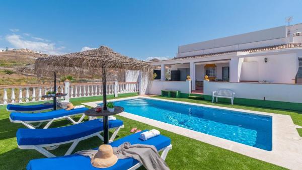 Villa Quevedo Torrox by Ruralidays, Book Feriehus Hoteller i Axarquía med pool, Swimmingpool
