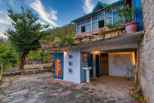 Vista Hostel Jeolikote, Nainital, Book Hostel / Vandrerhjem Uttarakhand Vandrehjem, Hostel / Vandrerhjem