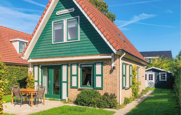 3 Bedroom Lovely Home In Zonnemaire, Book Feriehus  