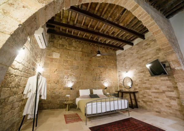 Napoleon suites, Book Bed and Breakfast Akko 
