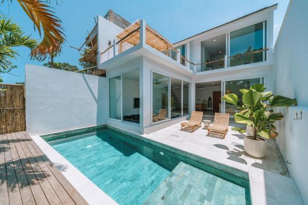 Villa Seseh Breeze - Cozy & Romantic 1BR villa next to Seseh Beach, Book Villa Seseh Badung