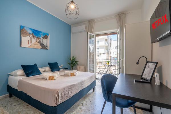 Miki's Home - Central rooms, Book Pension Bari Bari Province