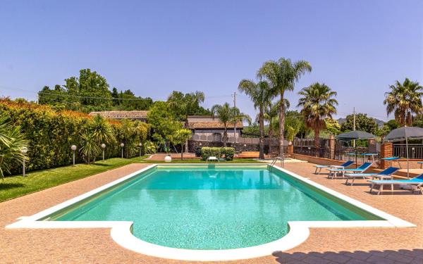 Villa Aura, Book Villa Piedimonte Etneo Etna