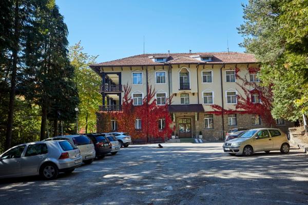 Lyulyatsi Spa Hotel, Book Hotel 3-stjernede hoteller i Gabrovo., 3*
