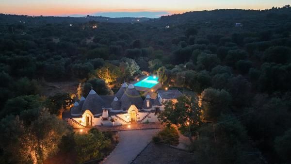 TD Trulli Fico dIndia w Pool Immersed in Nature, Book Feriehus Ceglie Messapica Valle d'Itria