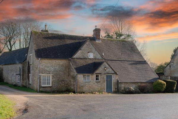 Woodmancote Manor Cottage, Book Feriehus Cirencester 