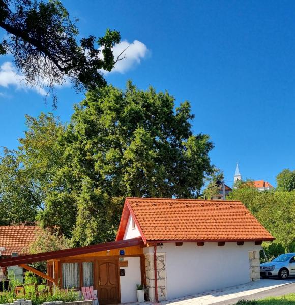 Holiday Old stone house, Book Feriehus Sveti Ivan Zelina Zagreb County