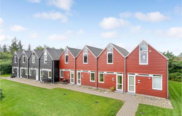 Lovely Home In Nørre Nebel With Wifi, Book Feriehus Midtjylland hoteller med pool, Swimmingpool