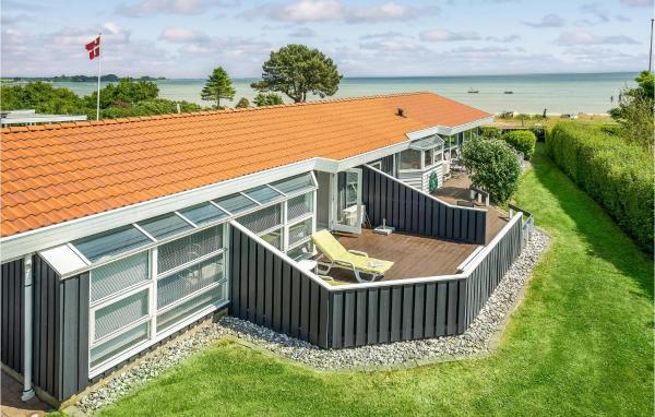 Beautiful Home In Bjert With Sauna, Book Feriehus Binderup Strand Syddanmark