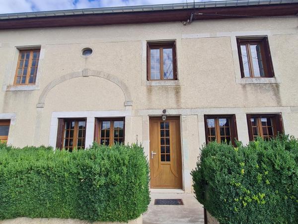 Charme et authenticité : Gîte 6 pers, rénové, jardin, proche commerces et randonnées - FR-1-585-86, Book Feriehus Mauvages Lothringen