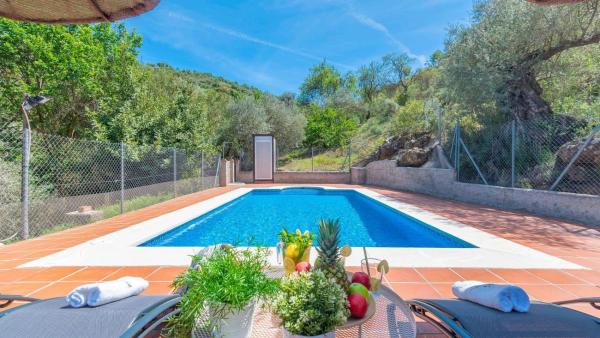Casa Los Baenas Casabermeja by Ruralidays, Book Feriehus Casabermeja Malaga Province