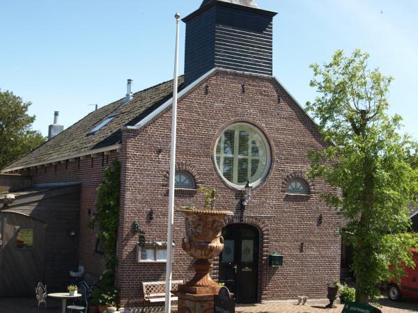 De iisfugel, Book Lejlighed  