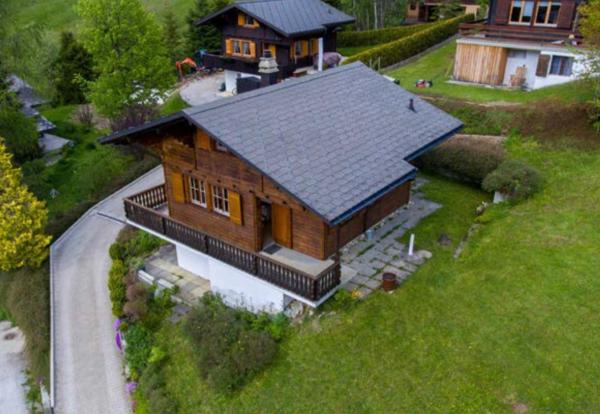 Mimöseli, Book Chalet  