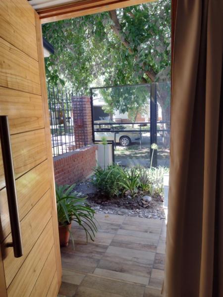 Petit Jardin, Book Bed and Breakfast San Rafael Mendoza