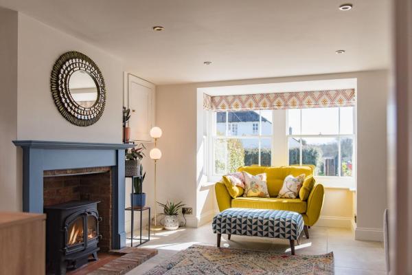 Wheelwrights Cottage by Bloom Stays, Book Feriehus Staple Cross 