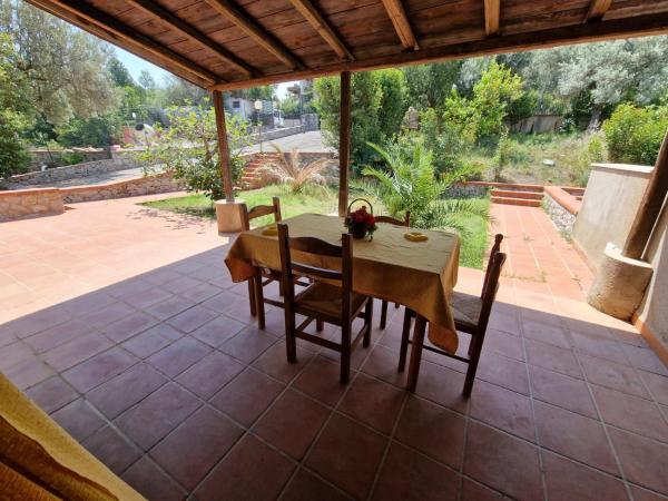 Casa vacanze Dafne, Book Feriehus Mandra Capreria Sicilien