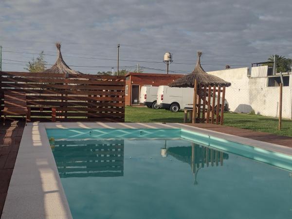 Complejo cabañas el paraje, Book Feriehus Ranchos hoteller med pool, Swimmingpool