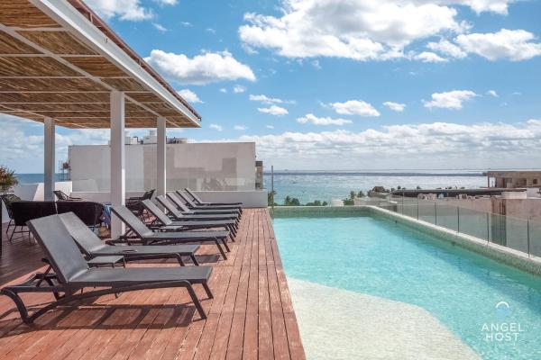 Oceanview Roof Pool I Fast WiFi I SmartTV Nr Beach, Book Feriehus Playa del Carmen Quintana Roo