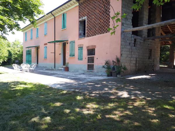 Cascina Tornara, ritorno alle origini monferrine, Book Feriehus Piedmont Sommerhuse, Hytte