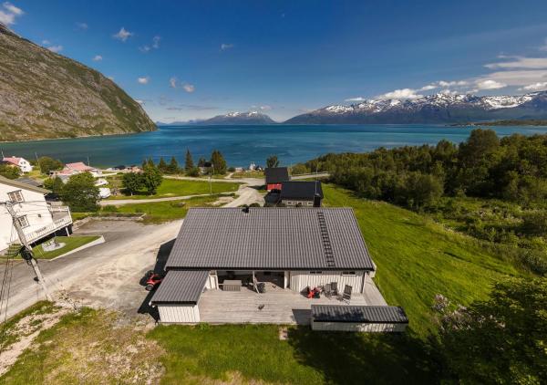 Lyngen Aurora House, Book Feriehus Koppangen 