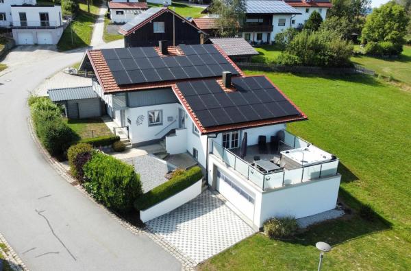 Ferienhaus Woidzauber, Book Feriehus Bayern hoteller med parkering, Parkering