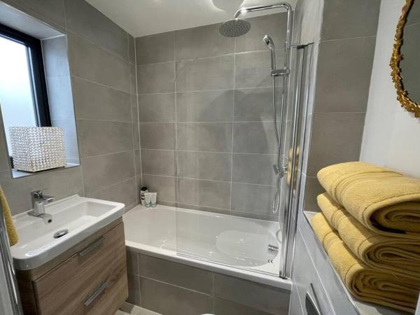 Salt Yard Cottage No 3