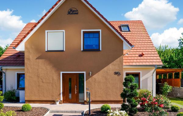4 Bedroom Amazing Home In Klütz, Book Feriehus Kluetz Mecklenburg-Vorpommern