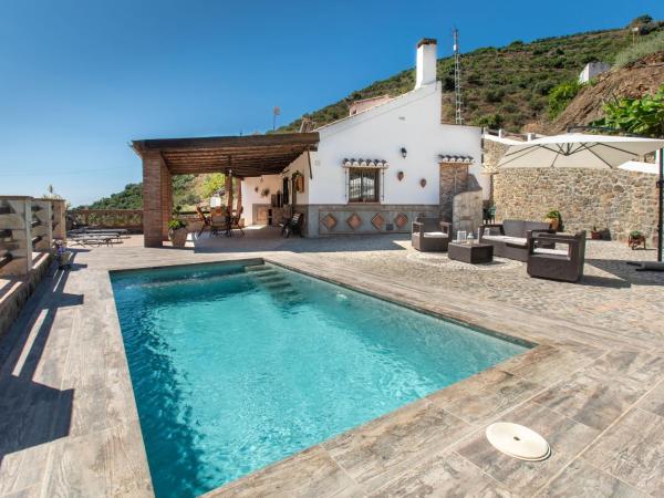 Holiday Home Saeta by Interhome, Book Feriehus Hoteller i Axarquía med pool, Swimmingpool