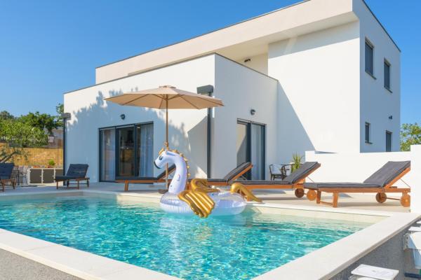 Vila Hana, Book Villa Hoteller i Pula Riviera med pool, Swimmingpool