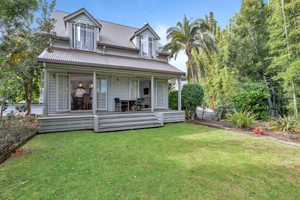 Russell Cottages - Russell Holiday Home, Book Feriehus Hoteller i Auckland Region med pool, Swimmingpool