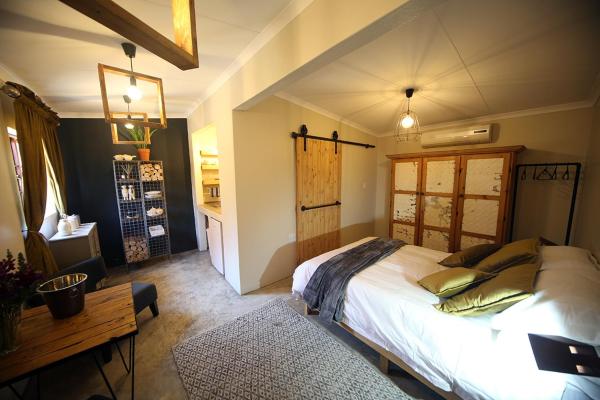 SOUSIE'S RUSTIC STAY, Book Pension Polokwane 