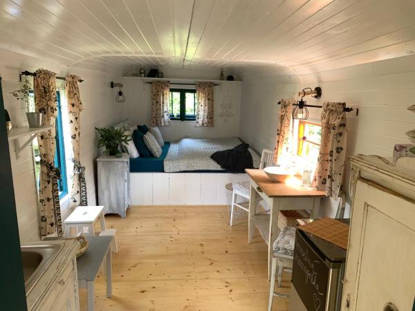 Kouzelná maringotka, Book Campingplads Liberec Region hoteller med morgenmad, Morgenmad