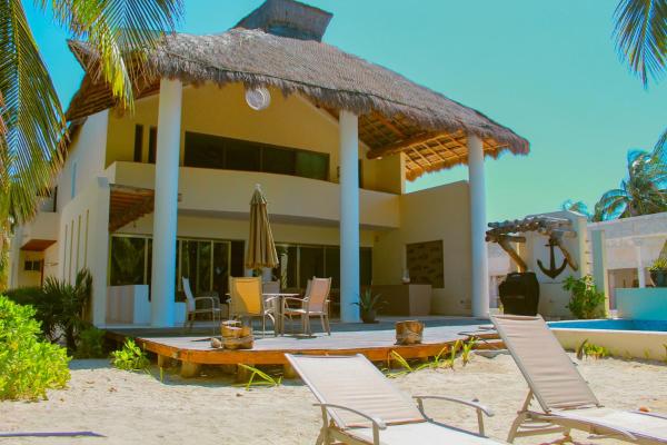 Lemnus Luxury villa walking distance to Chicxulub, Book Feriehus Chicxulub Yucatán