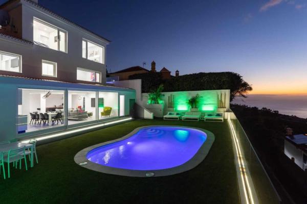 VIVIENDA VACACIONAL DE LUJO EN EL SAUZAL, Book Villa Tenerife hoteller med pool, Swimmingpool