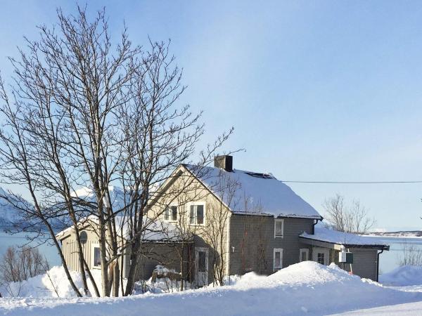 4 star holiday home in Olderdalen, Book Feriehus Olderdalen Troms og Finnmark