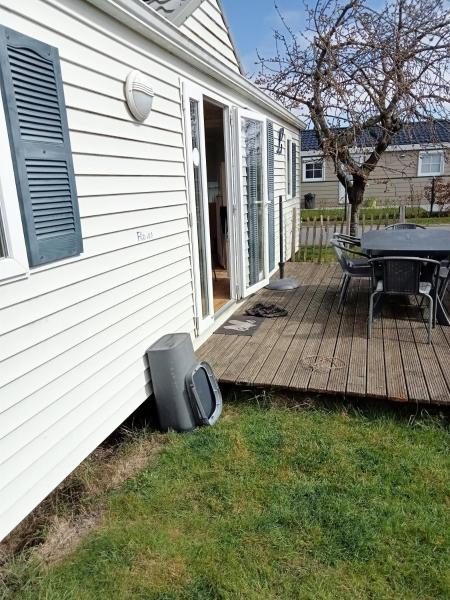 Stacaravan Bredene met tuin nr 2126, Book Chalet Bredene 