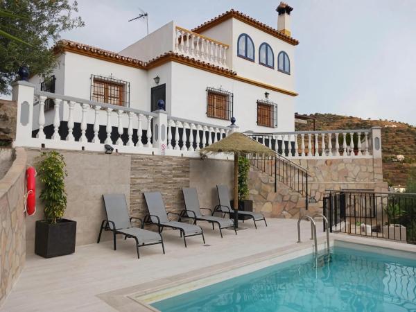 Sunny Solarium Holiday Home, Book Feriehus Hoteller i Costa del Sol med pool, Swimmingpool