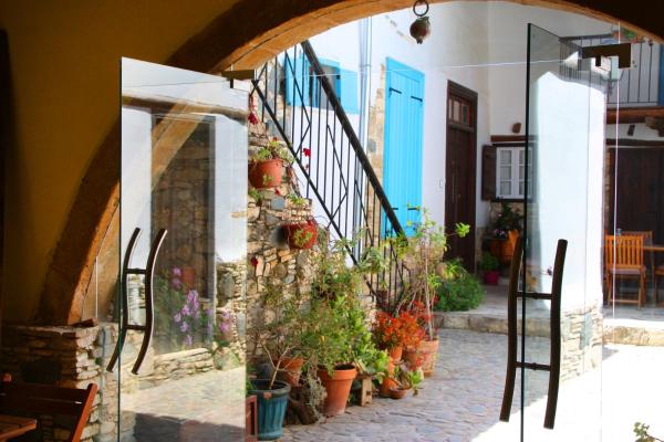 Aperanti Agrotourism, Book Bed and Breakfast Pera Orinis Nicosia