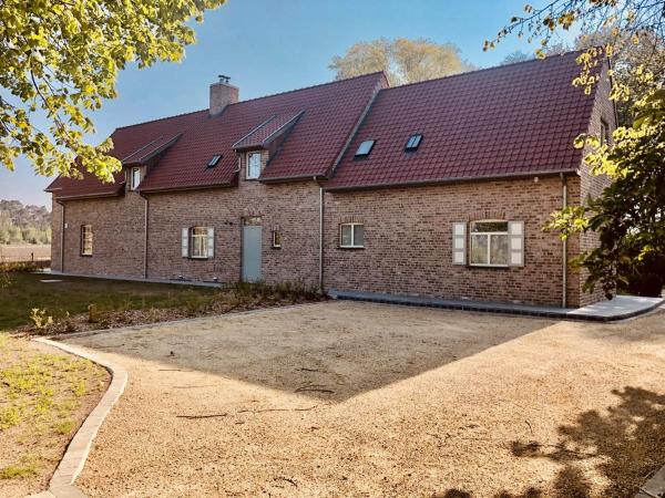 Oscaar vakantiewoning in bos, Book Feriehus  
