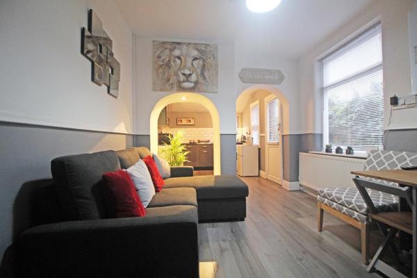 Panton Road - Modern Classic Terrace, Book Feriehus Chester Cheshire