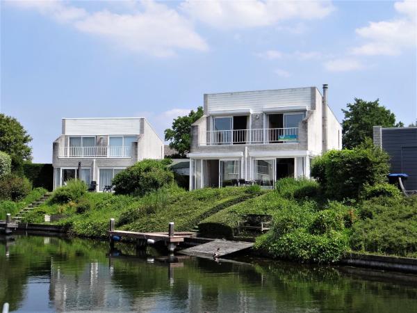 Vakantiewoning direct aan het Veerse Meer, Book Feriehus Kortgene 