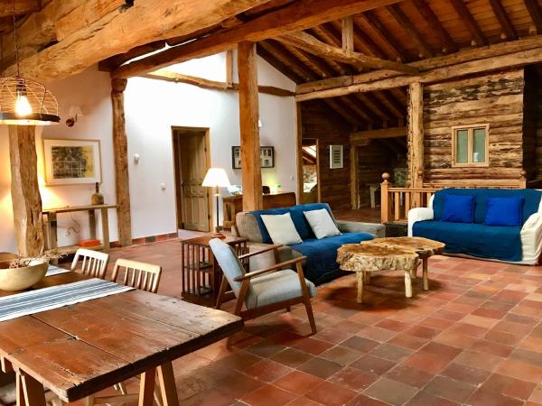 Casona de Saltus, espectacular casona en Sotosalbos,15min de Segovia, Book Feriehus  