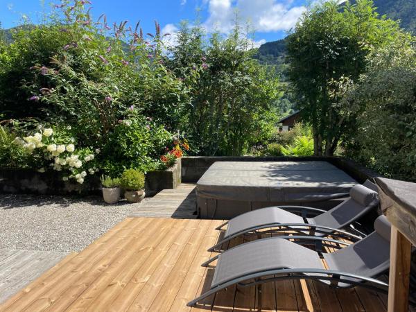 Chalet Belle Folie, Book Chalet Hoteller i Rhône-Alps med parkering, Parkering