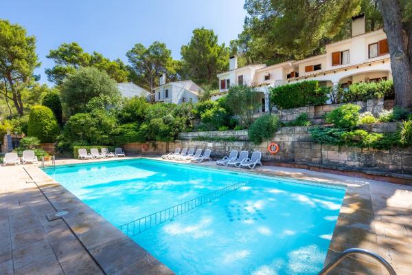 The Lovely Botana 1, Book Villa Cala de Sant Vicenc Mallorca