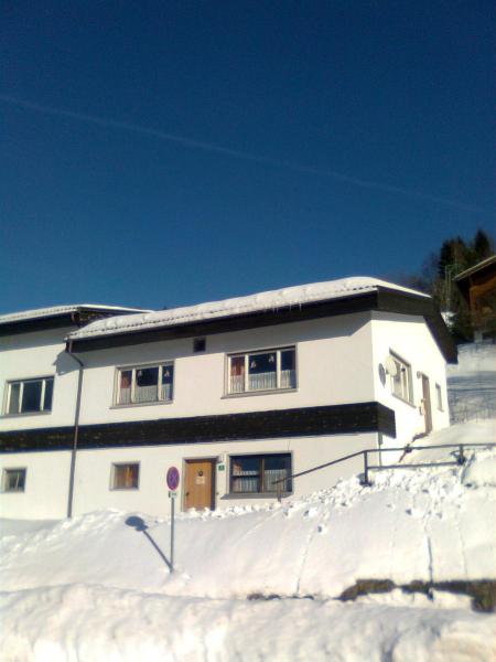 Berg & Skihütte -Schmittenhof, Book Feriehus Laterns Vorarlberg
